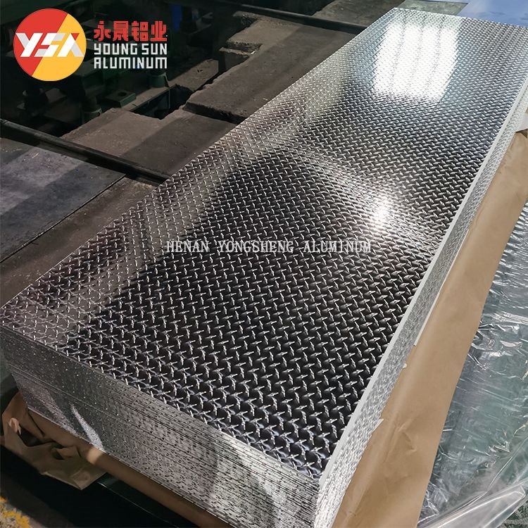Lembaran Aluminium Corak Berlian
